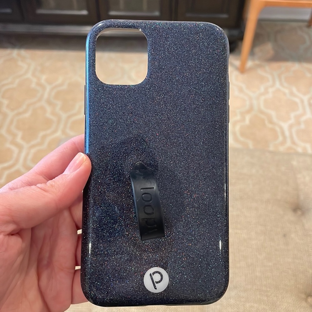 iPhone 12-pro black sparkly loopy case